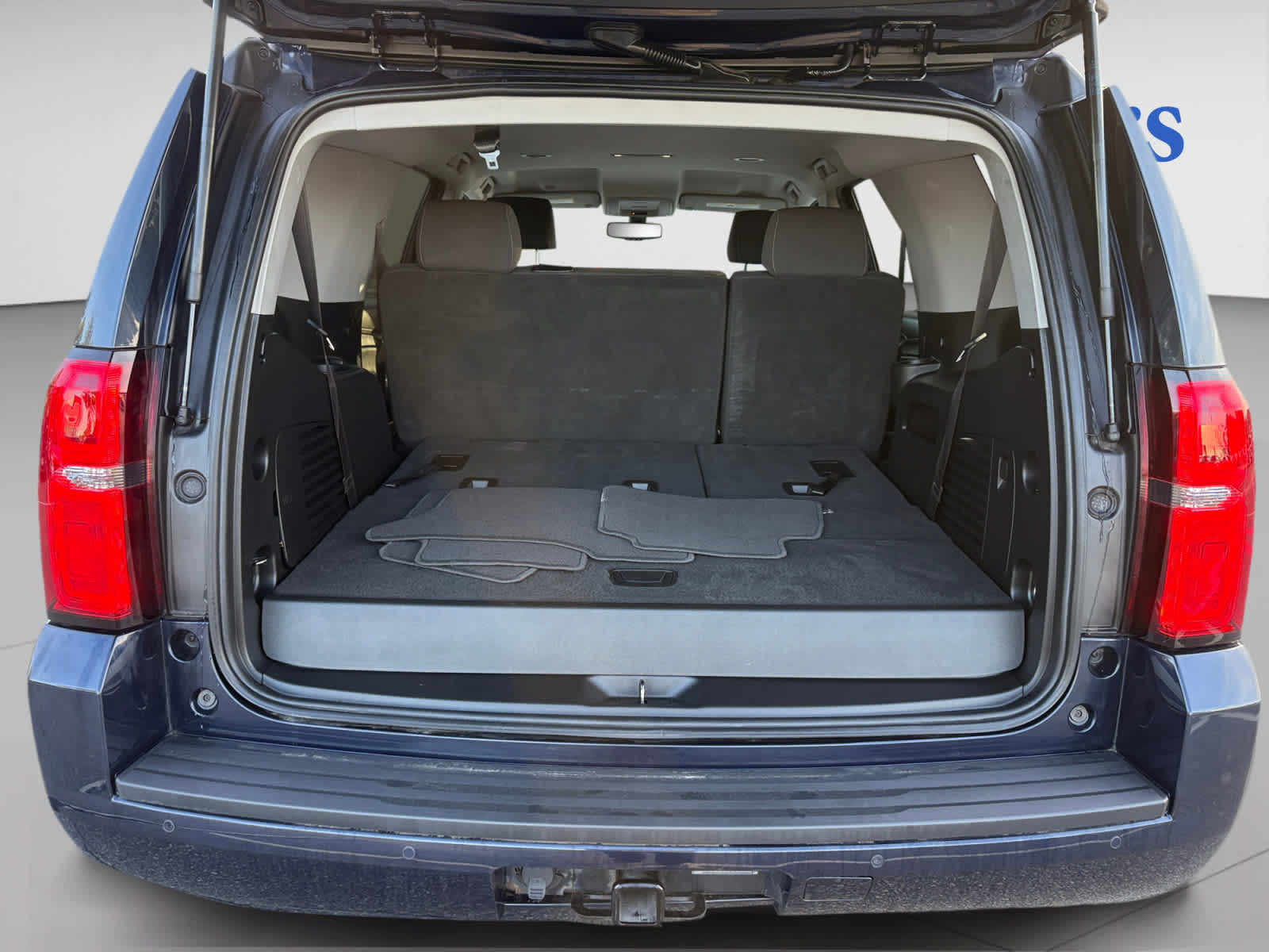 2019 Chevrolet Tahoe LS photo 4