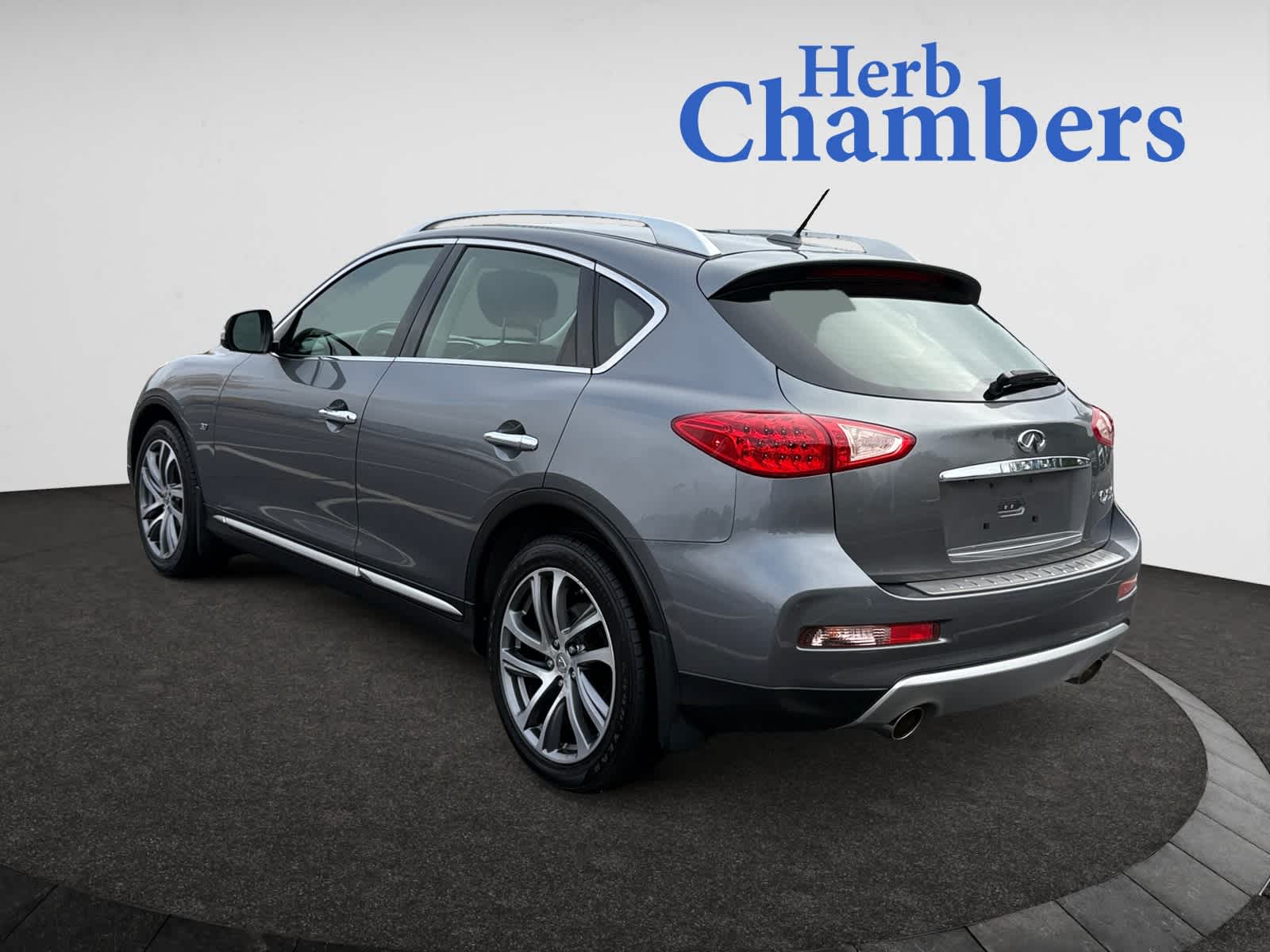 2016 Infiniti QX50 Premium photo 3