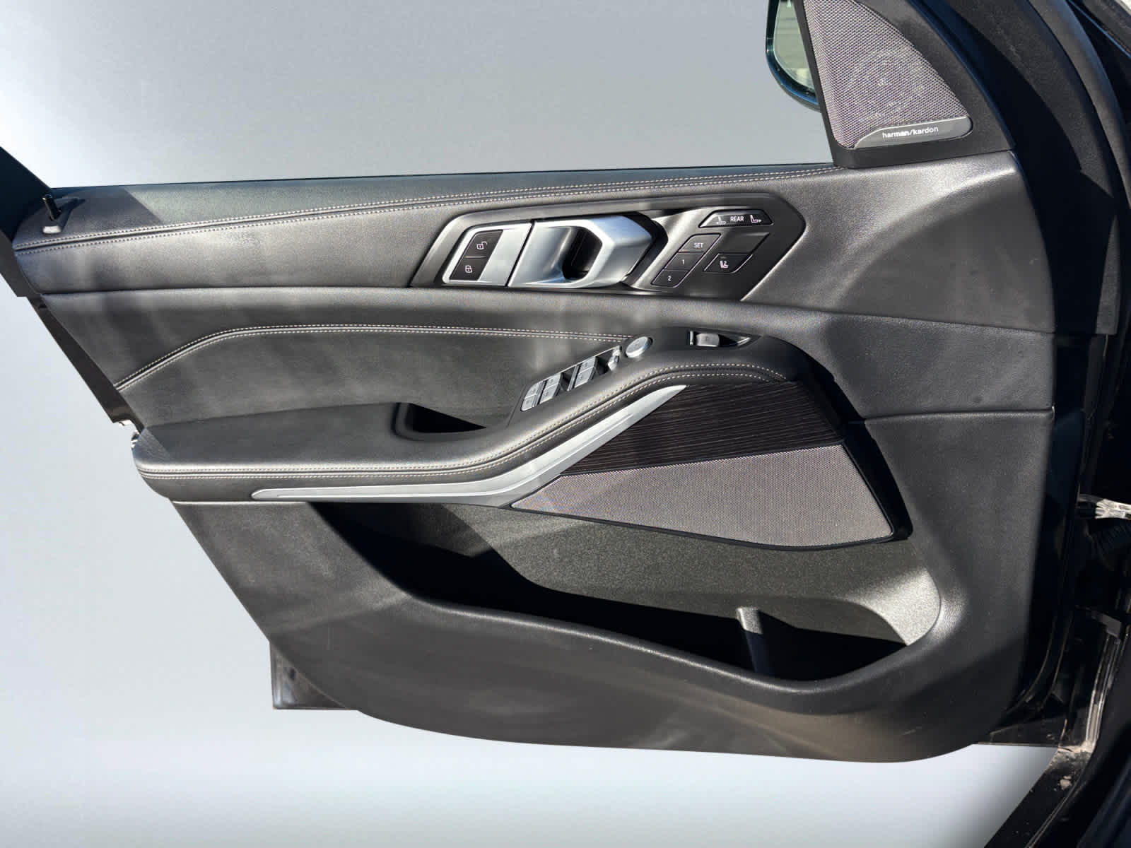 used 2025 BMW X7 car, priced at $68,888