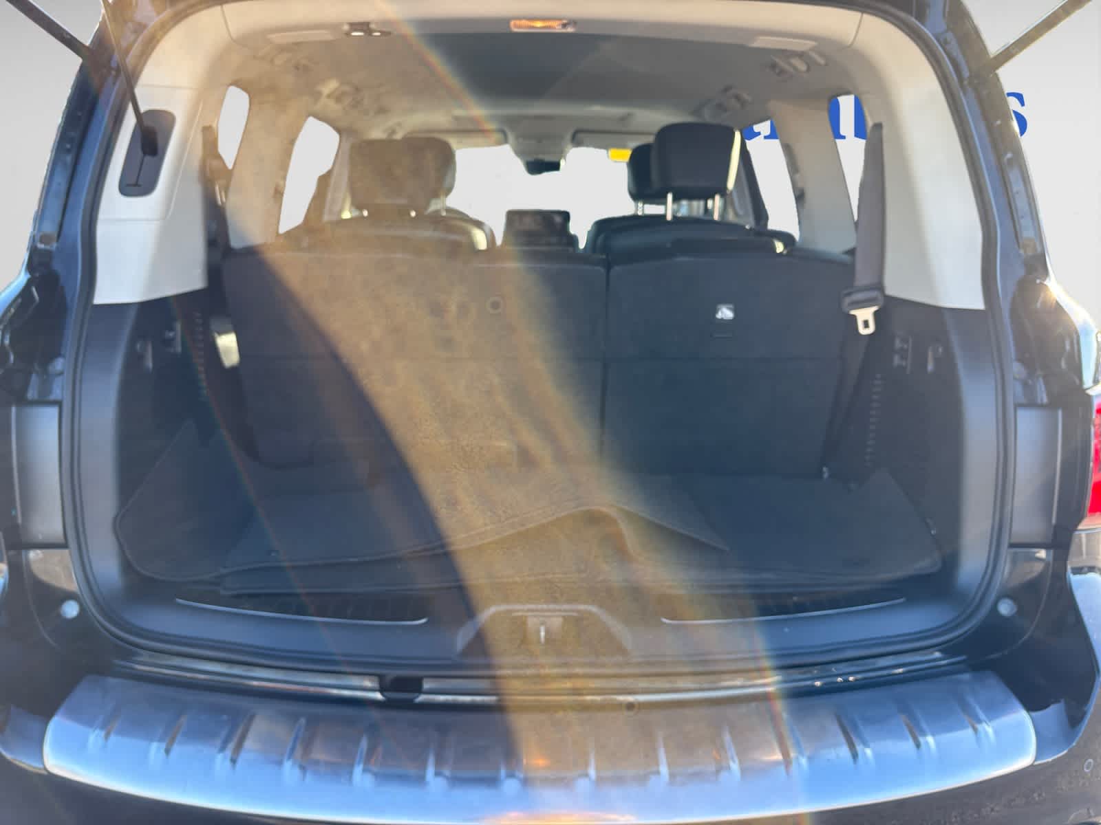 2024 Infiniti QX80 Luxe photo 4
