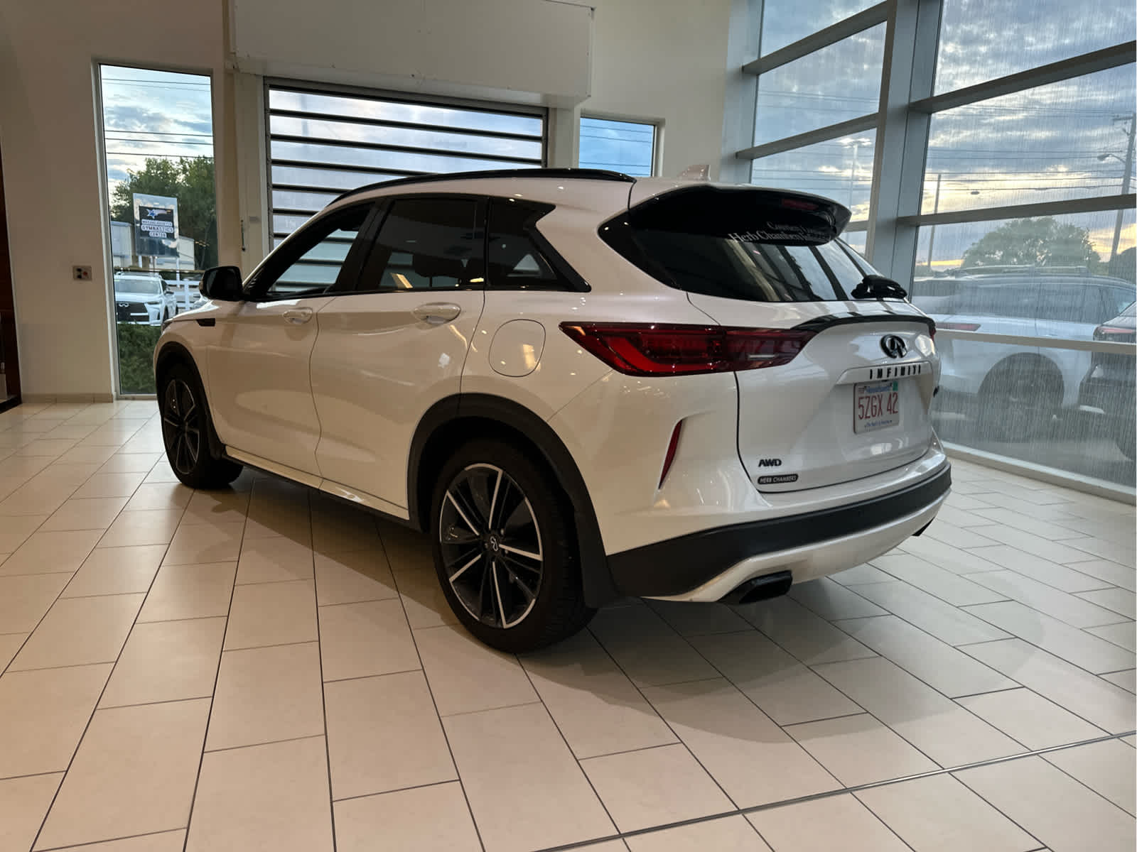 2025 Infiniti QX50 SPORT photo 3