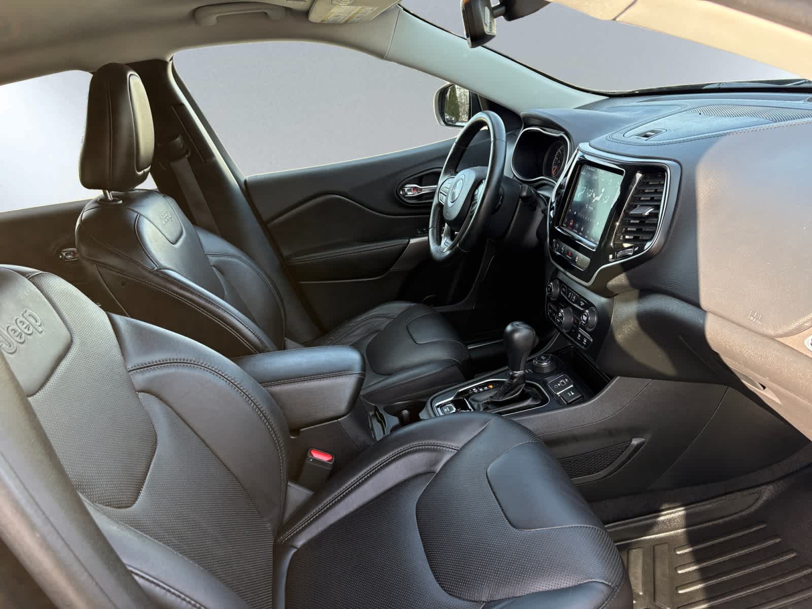 used 2020 Jeep Cherokee car, priced at $17,988