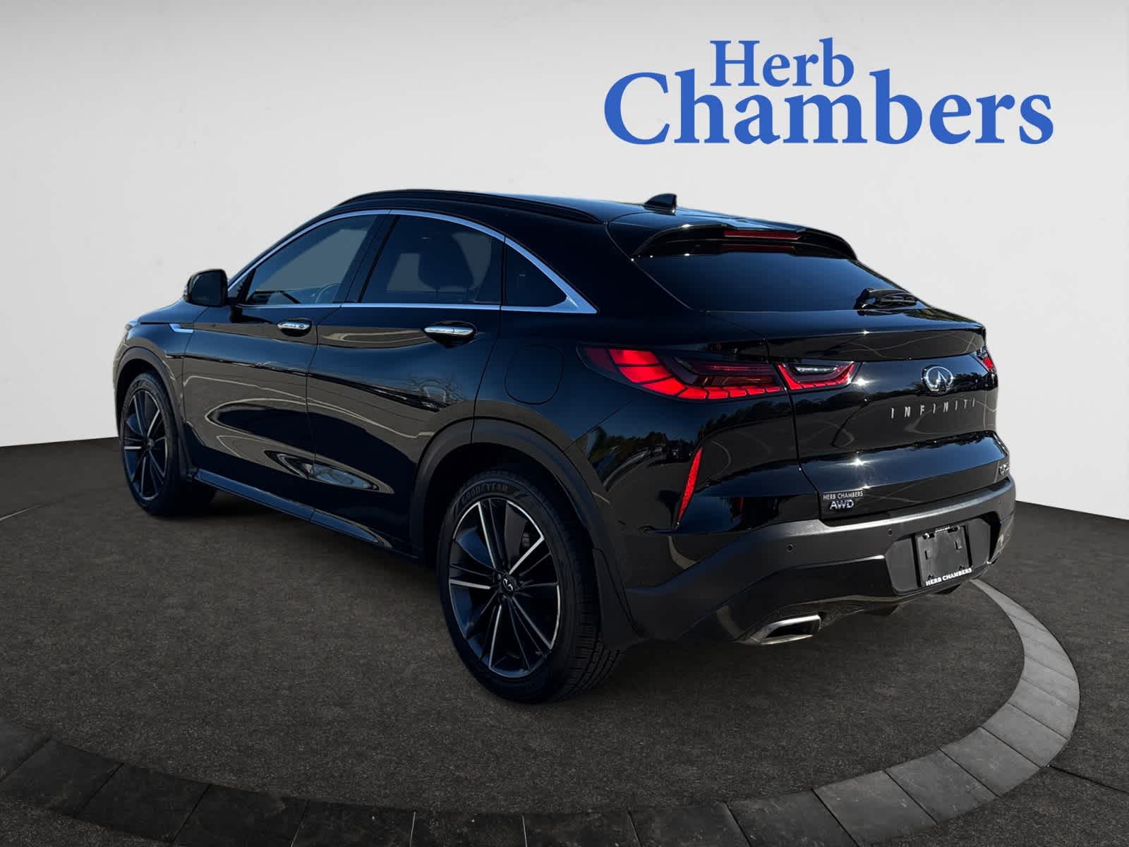 2023 Infiniti QX55 Luxe photo 3
