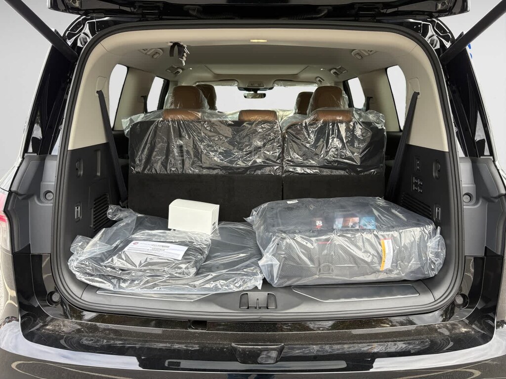 New 2026 INFINITI QX80 Luxe SUV