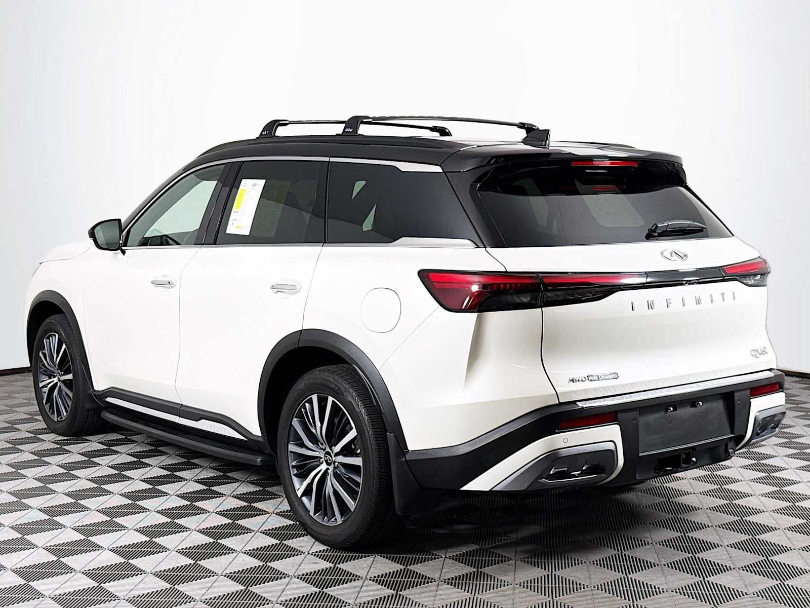 2024 Infiniti QX60 Autograph photo 2