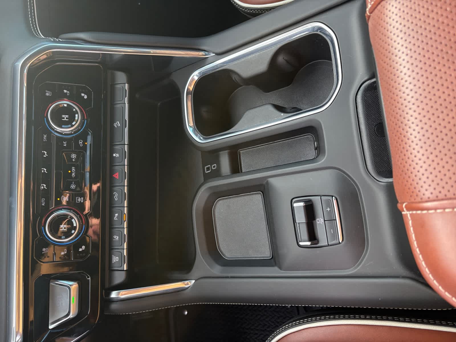 used 2025 GMC Sierra 2500 HD car, priced at $82,288