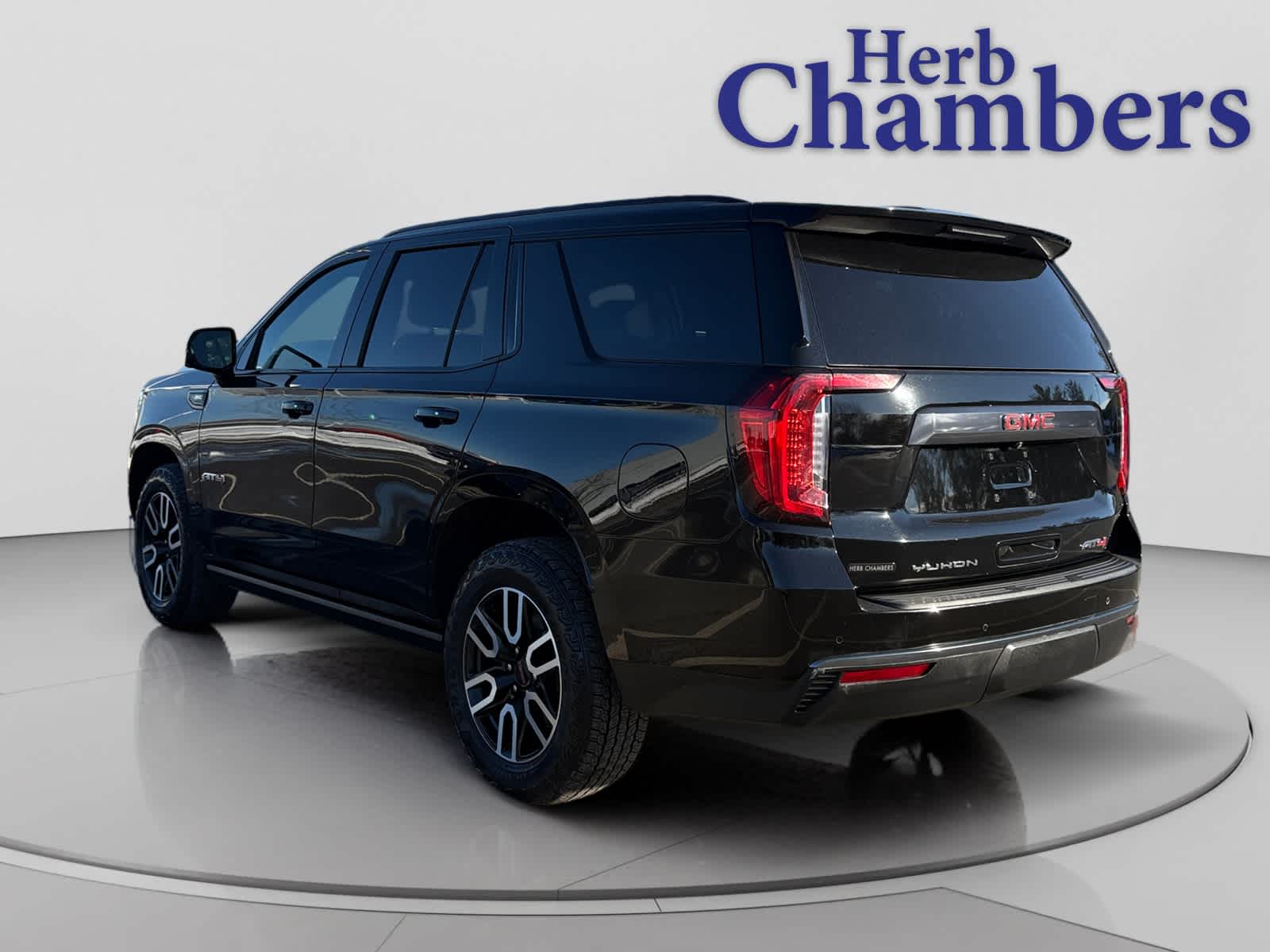 used 2023 GMC Yukon car, priced at $52,888