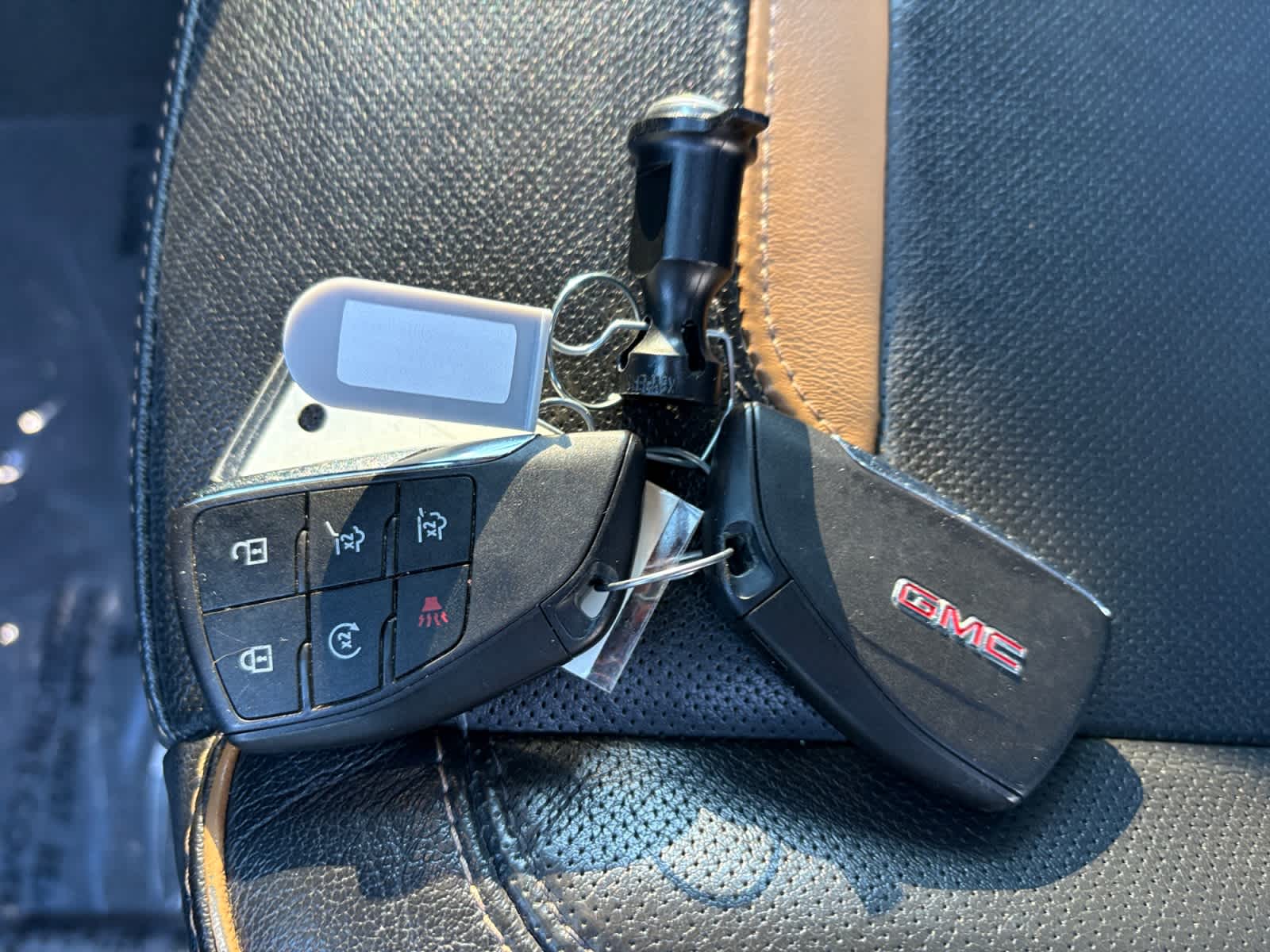 used 2023 GMC Yukon car, priced at $52,888