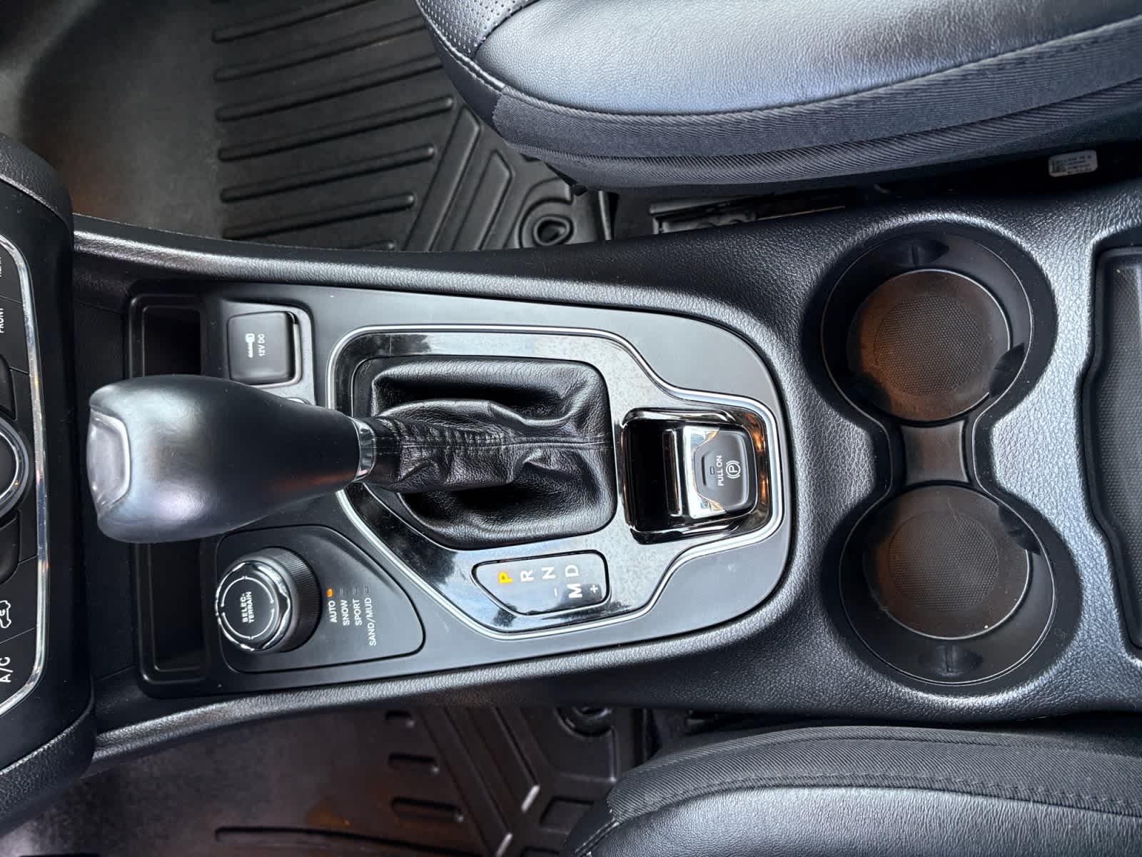 used 2020 Jeep Cherokee car, priced at $17,988