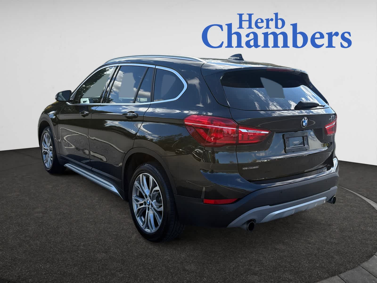 2017 Bmw X1 XDrive28i photo 3