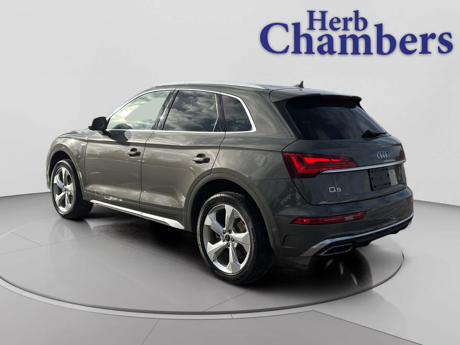 used 2024 Audi Q5 car, priced at $38,988