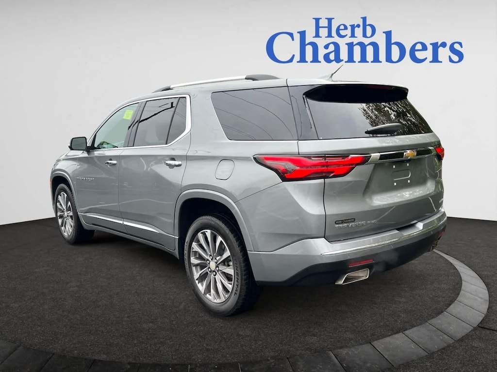 Used 2023 Chevrolet Traverse Premier SUV