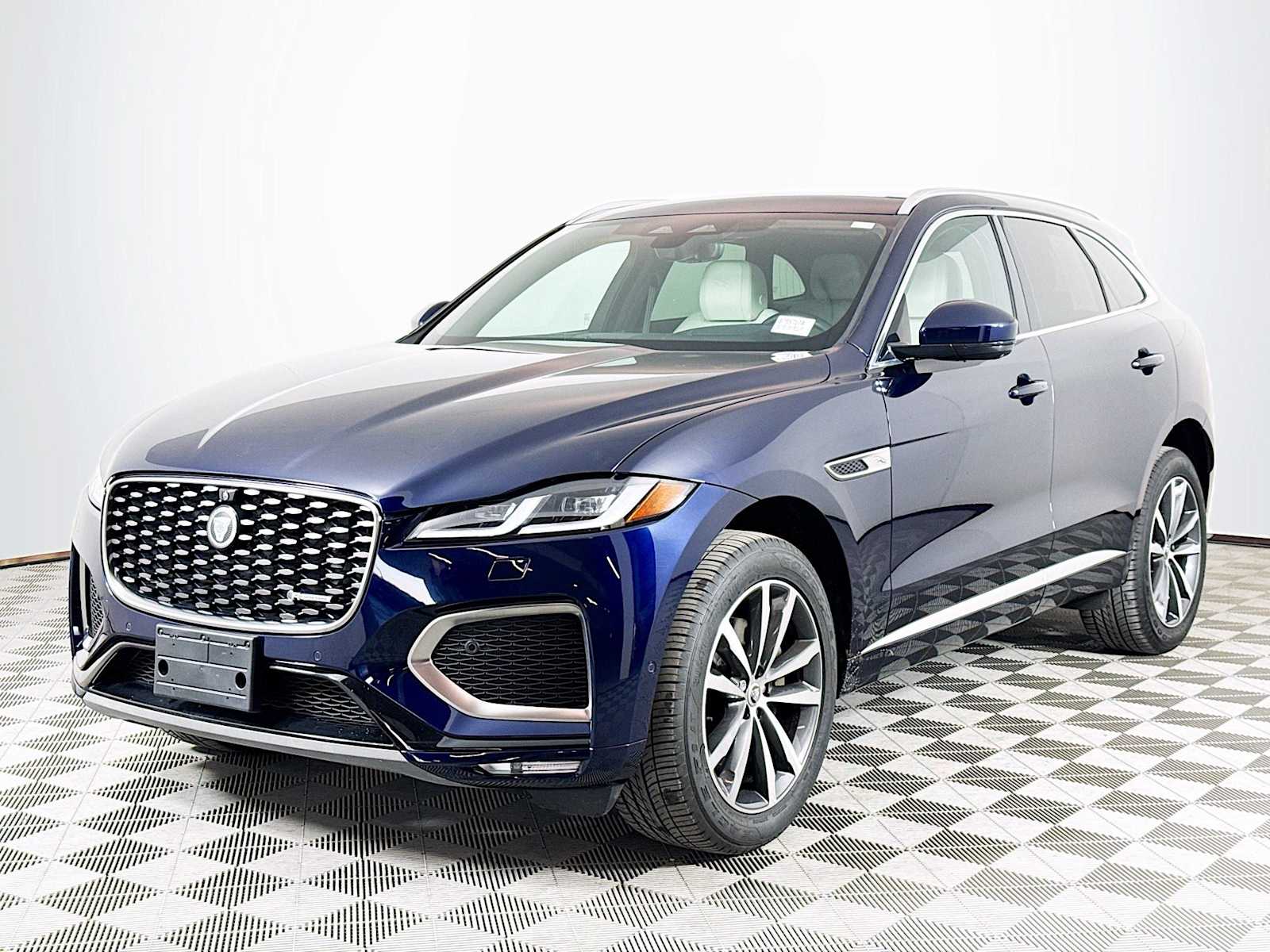 2024 Jaguar F-PACE R-Dynamic S