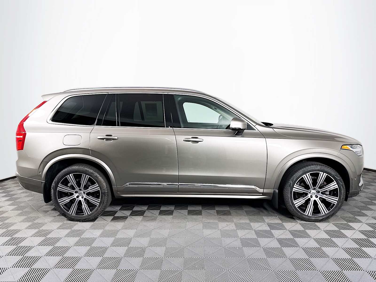 2021 Volvo XC90 T6 Inscription photo 4