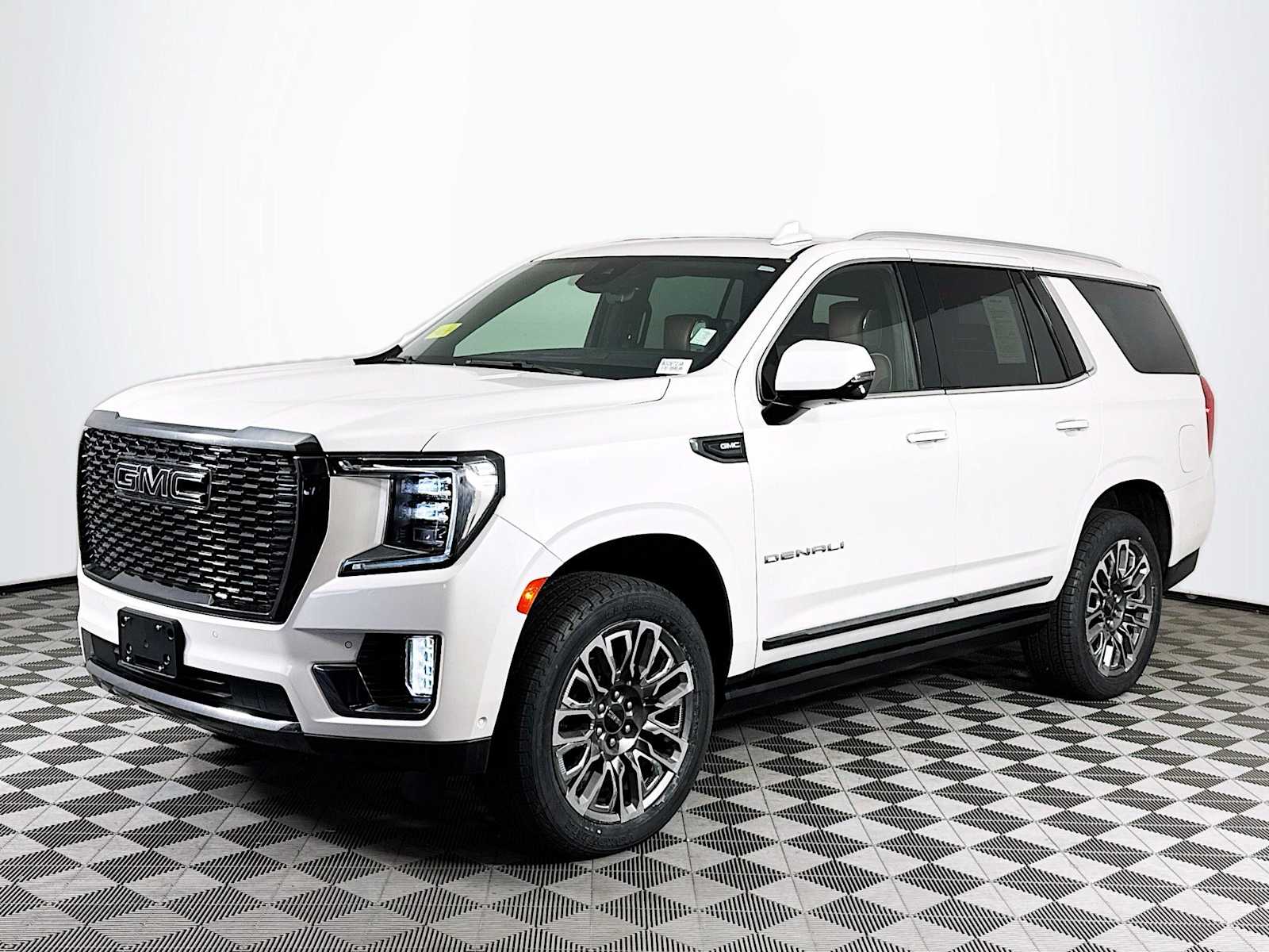 2023 GMC Yukon Denali Ultimate's photo