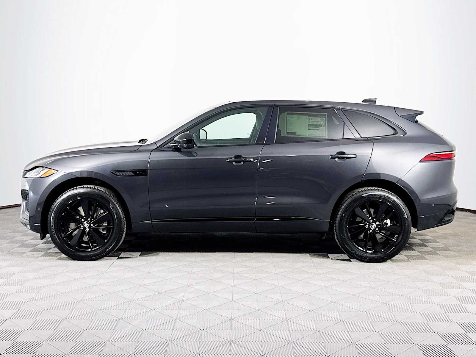 2026 Jaguar F-Pace R-Dynamic S - Photo 7
