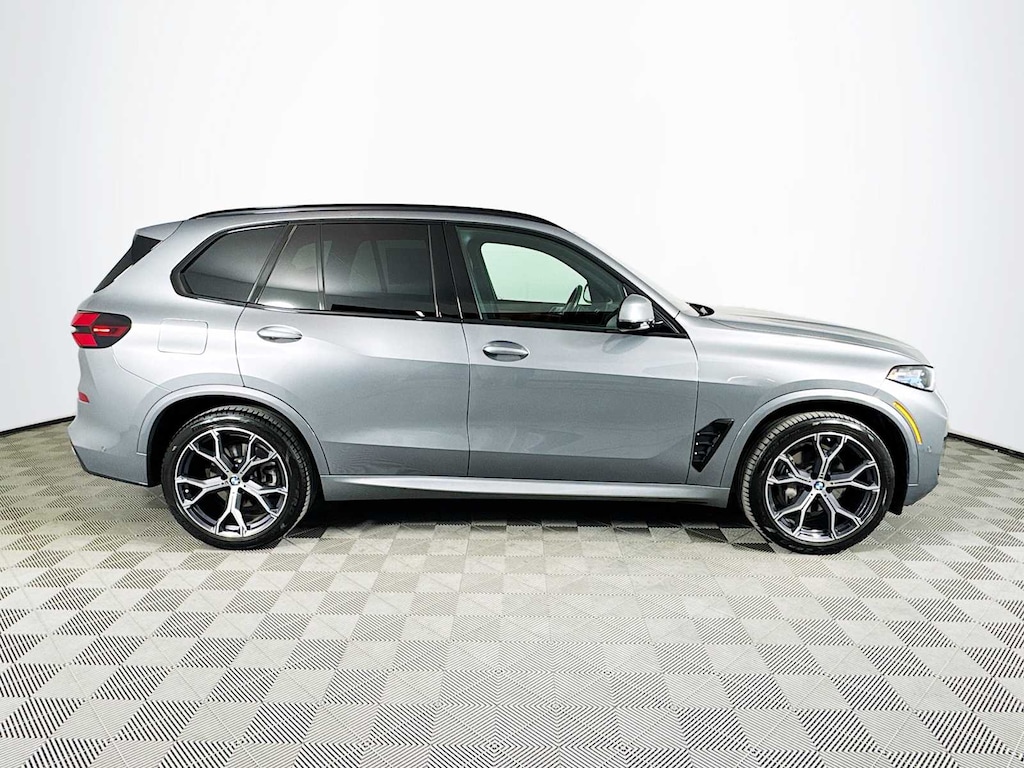 Used 2024 BMW X5 xDrive40i SUV