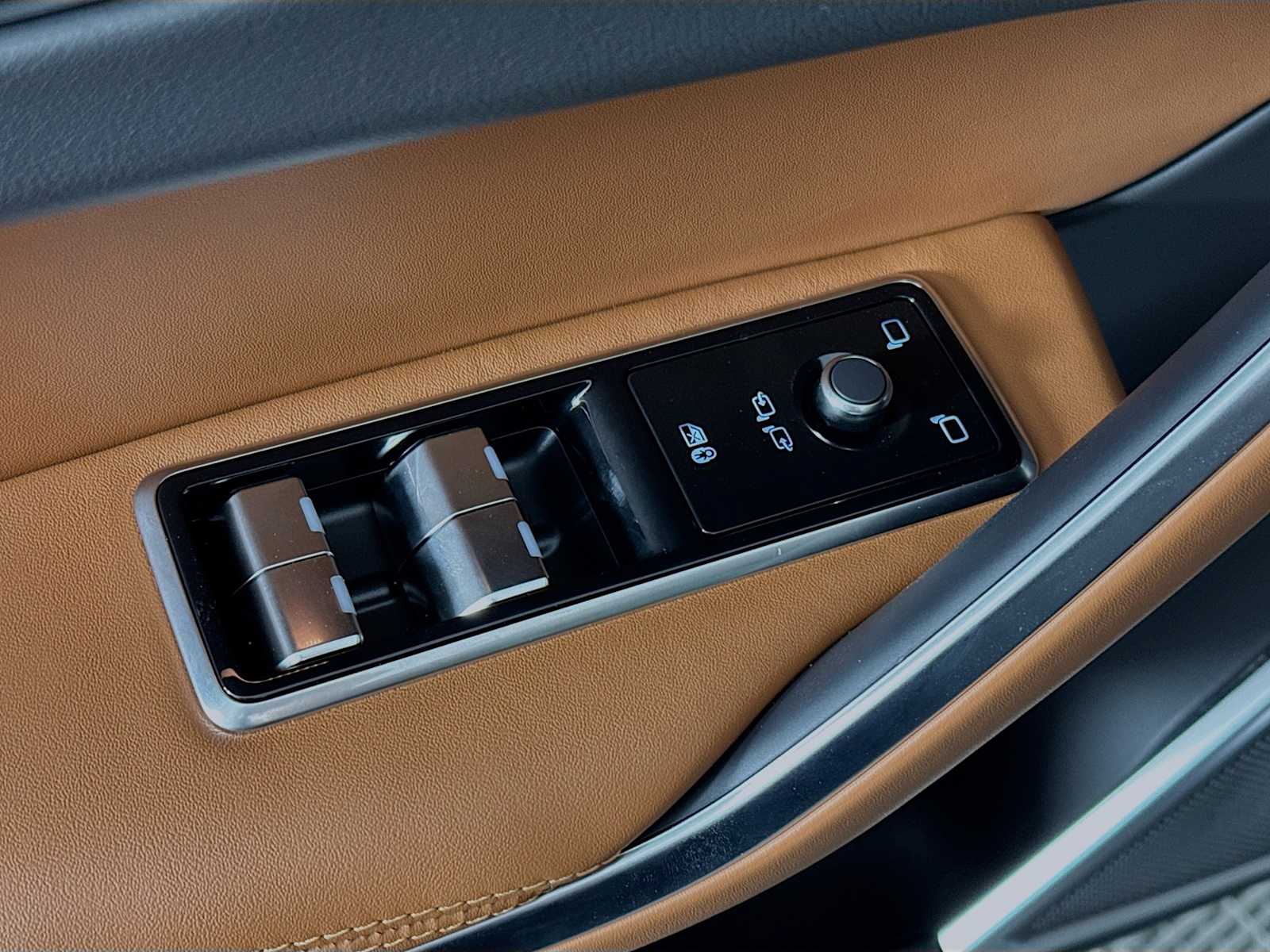 2026 Jaguar F-Pace R-Dynamic S - Photo 19