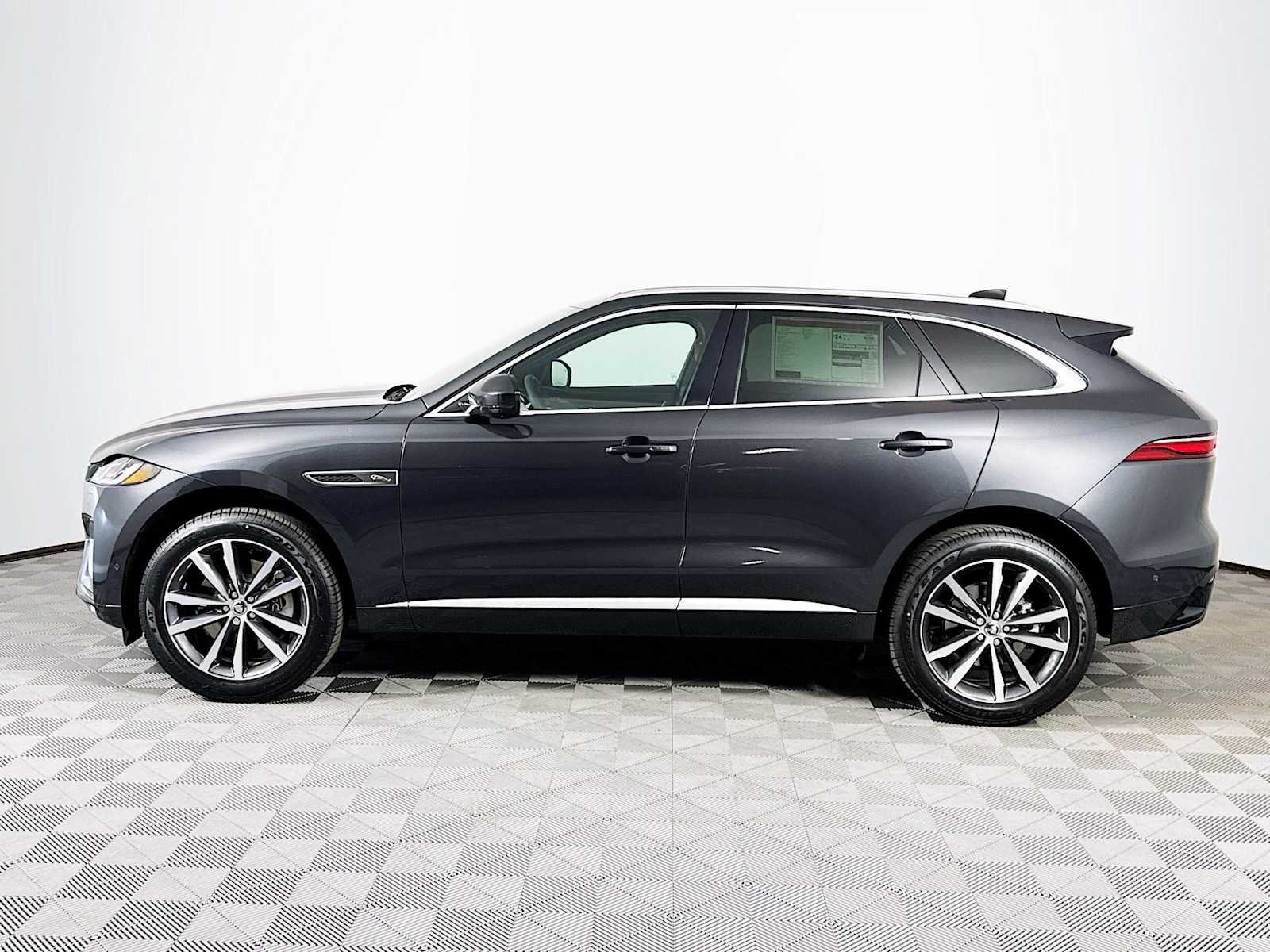2026 Jaguar F-Pace R-Dynamic S - Photo 8