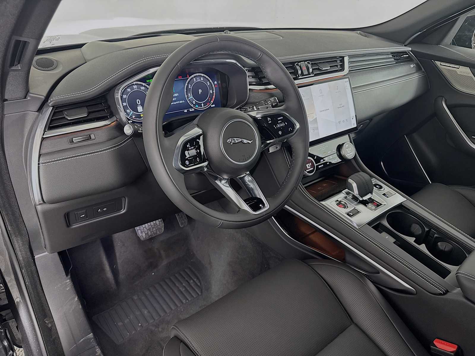 2026 Jaguar F-Pace R-Dynamic S - Photo 8