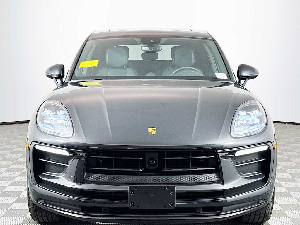 Used 2025 Porsche Macan SUV