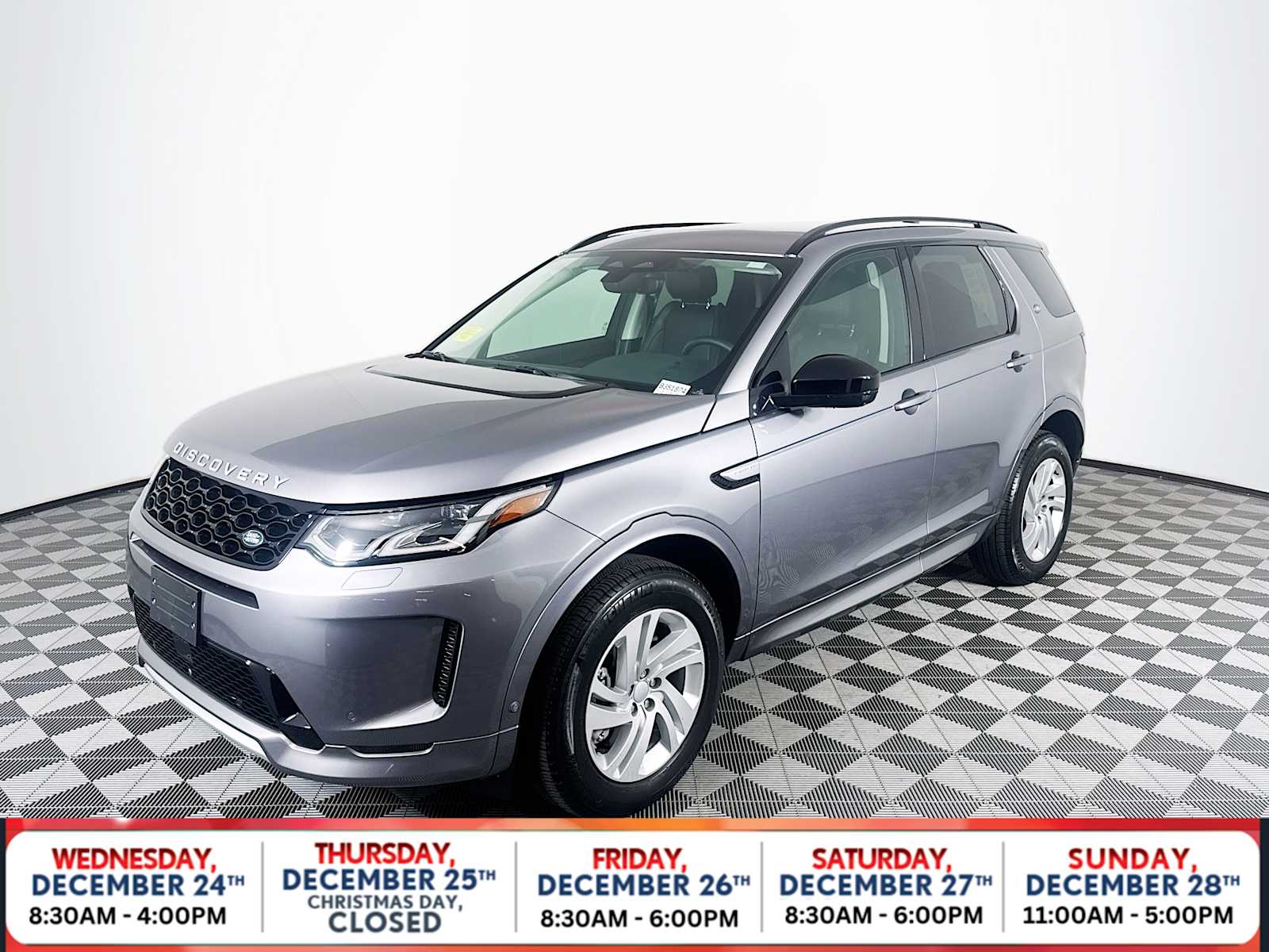 2024 Land Rover Discovery Sport S's photo