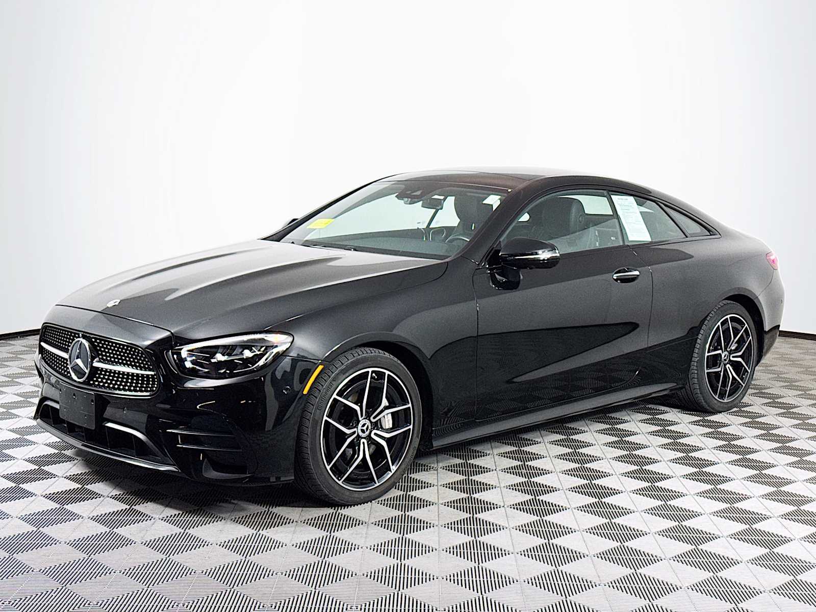 2023 Mercedes-Benz E-Class E450's photo