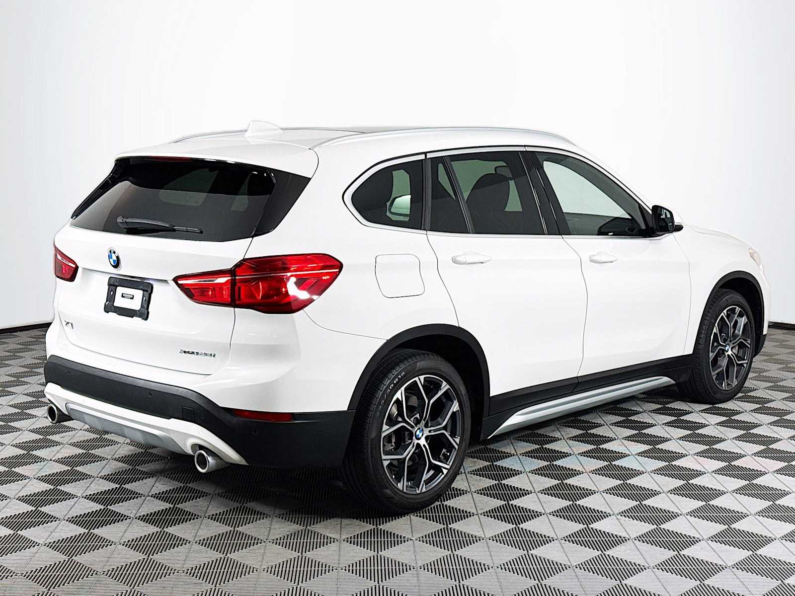 2021 Bmw X1 XDrive28i photo 4