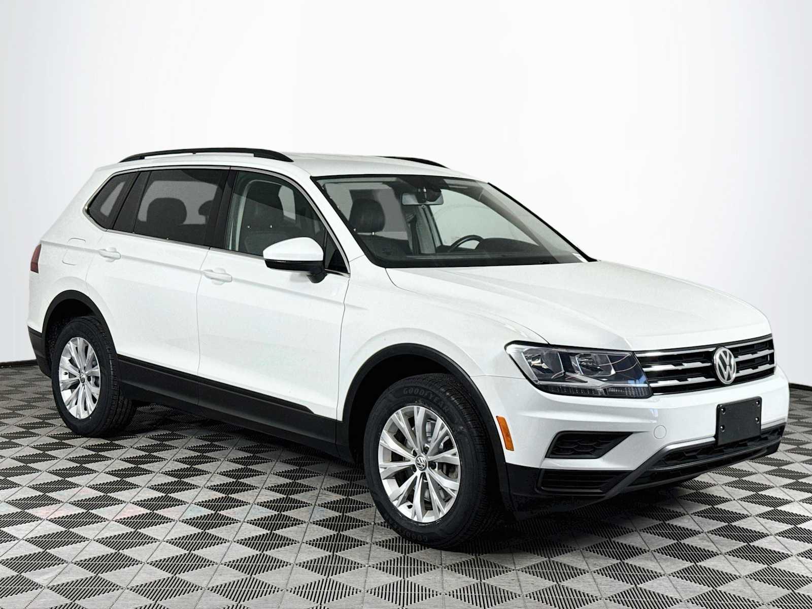 Used 2019 Volkswagen Tiguan SE SUV