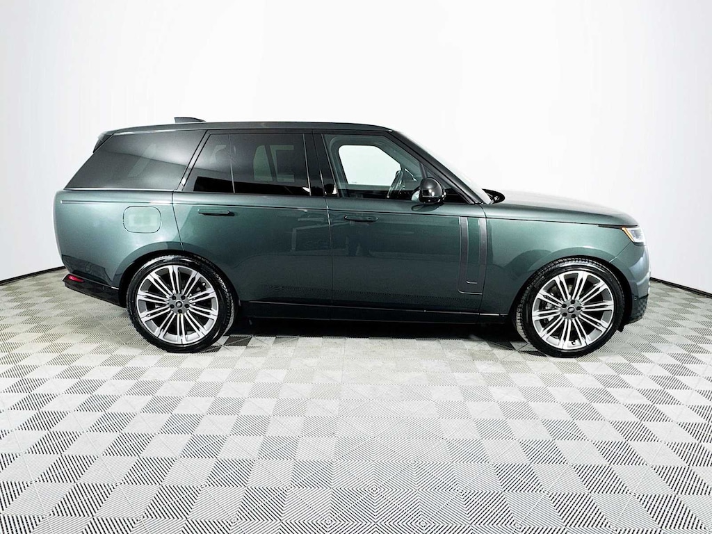Used 2024 Land Rover Range Rover SE SUV