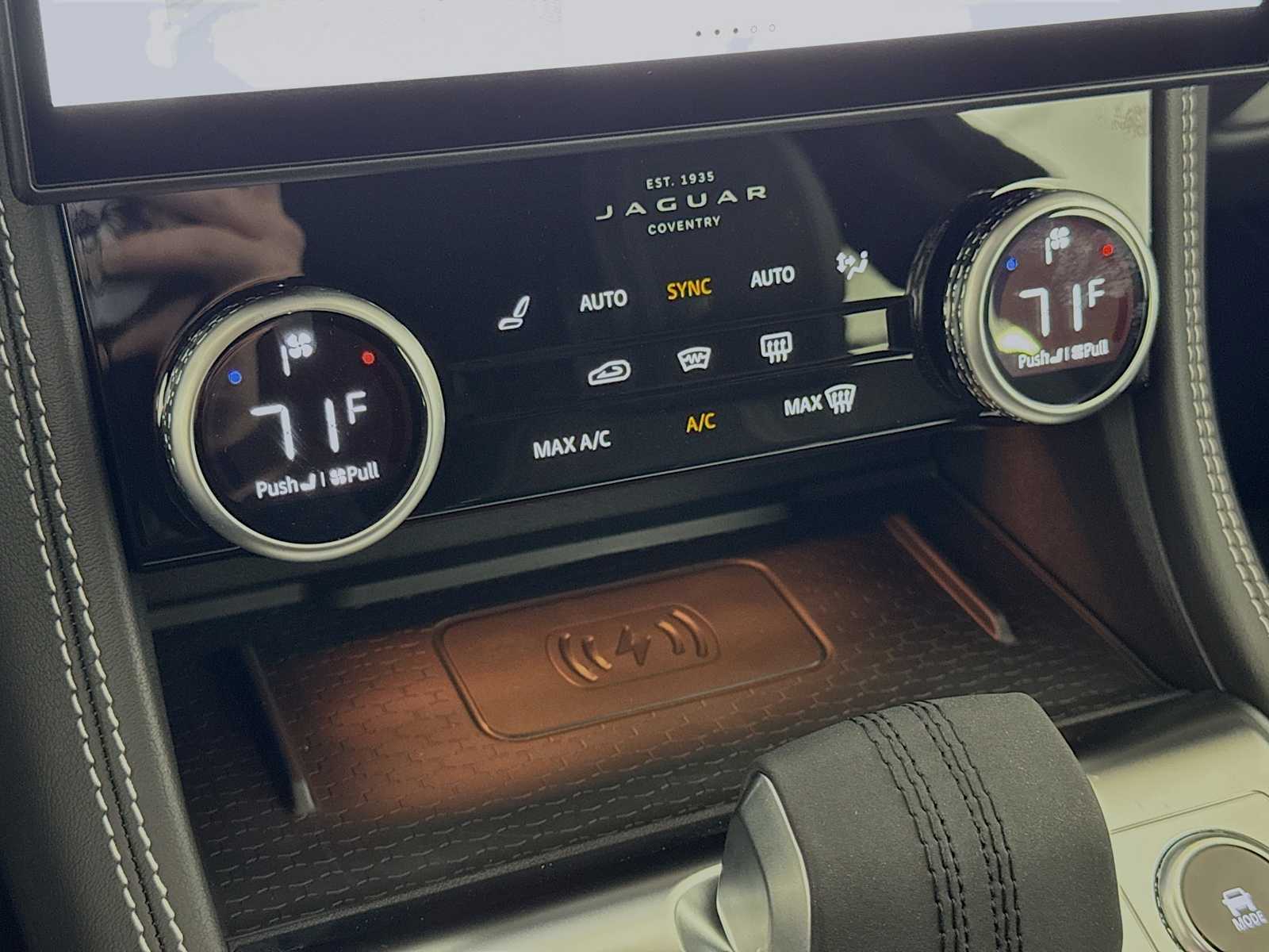2026 Jaguar F-Pace R-Dynamic S - Photo 15