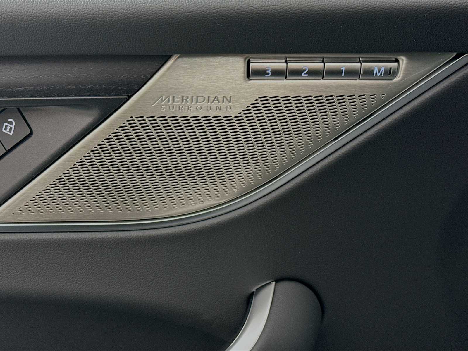 2026 Jaguar F-Pace R-Dynamic S - Photo 19