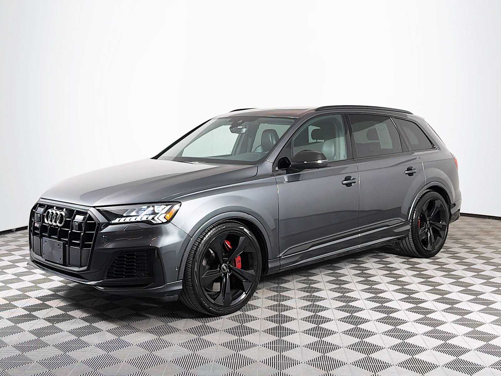 2023 Audi SQ7 Premium Plus's photo