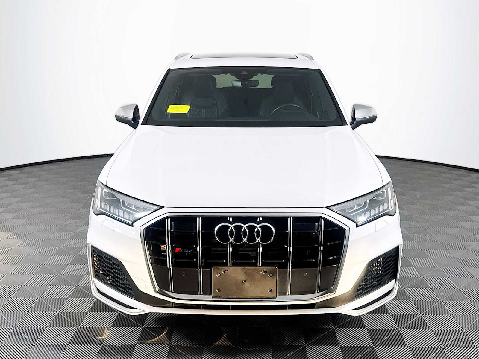 2022 Audi SQ7 Premium Plus photo 2