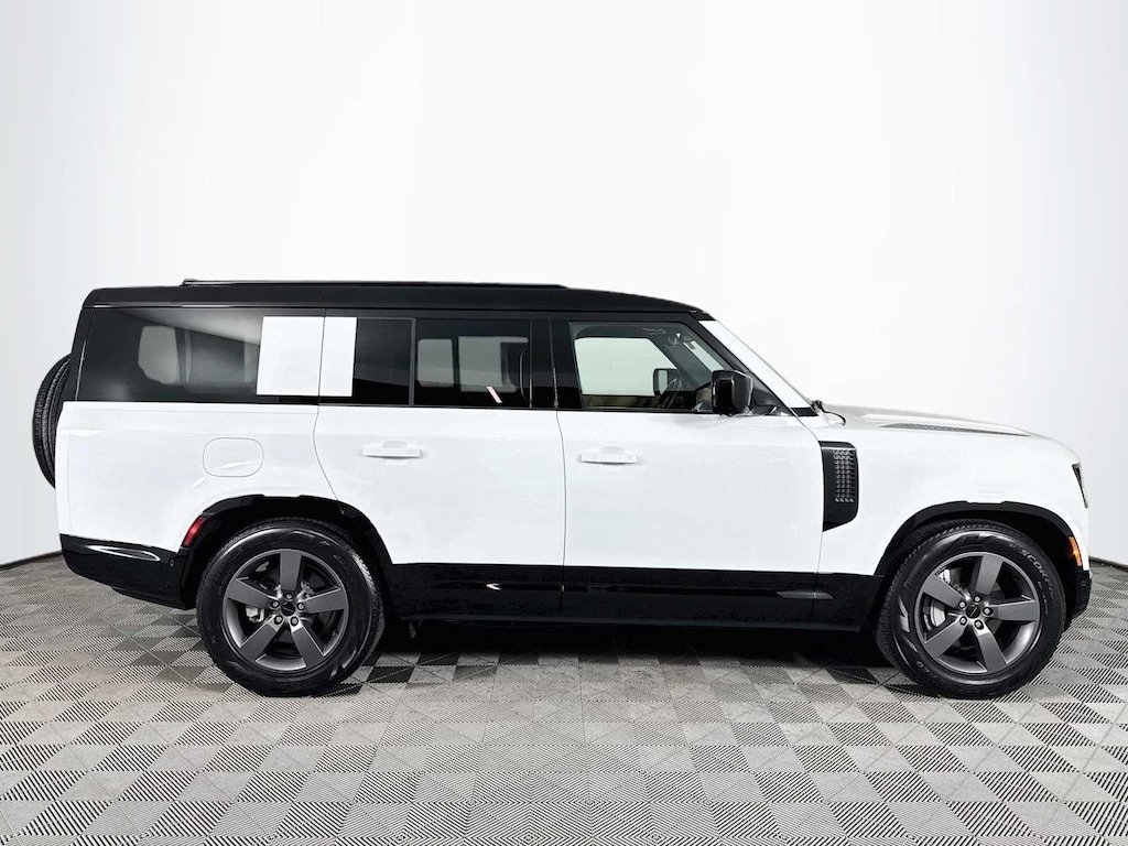 Certified 2026 Land Rover Defender X-Dynamic SE SUV
