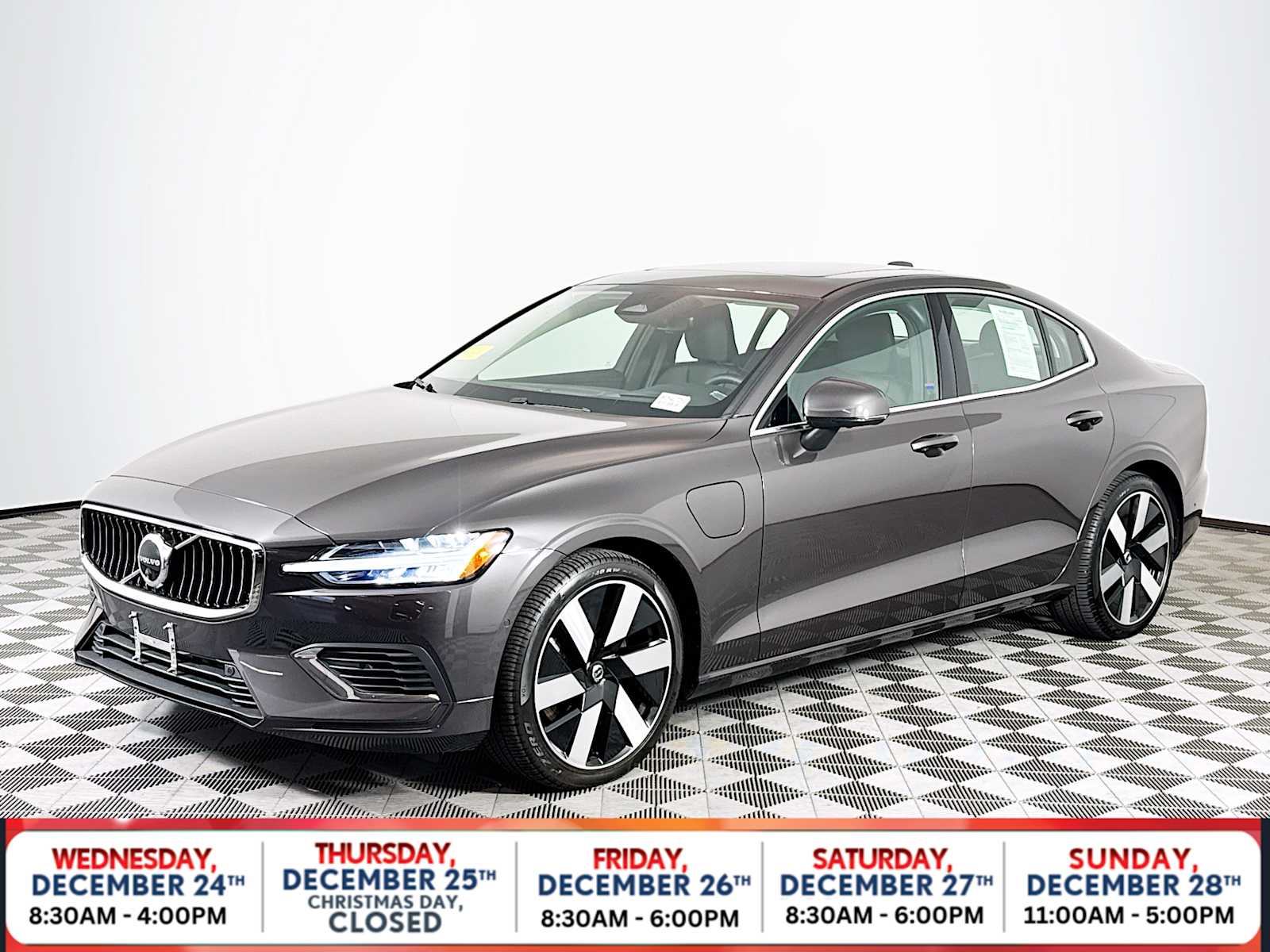 2023 Volvo S60 Ultimate's photo