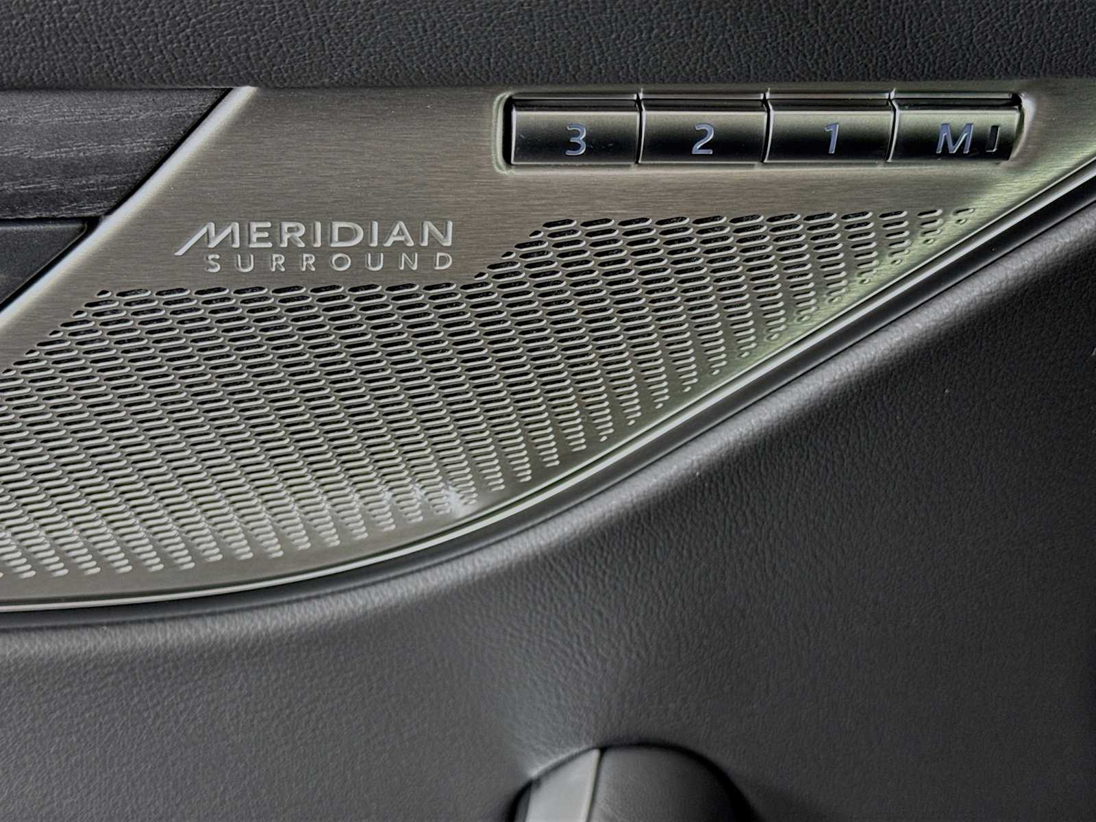 2026 Jaguar F-Pace R-Dynamic S - Photo 18