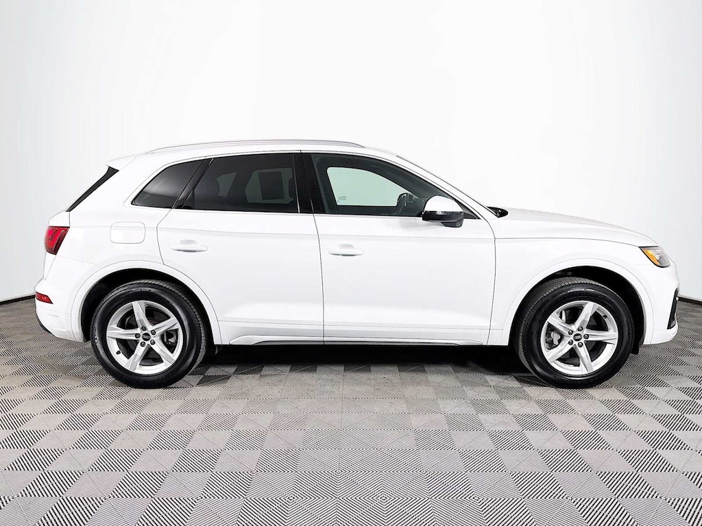 Used 2024 Audi Q5 Premium SUV