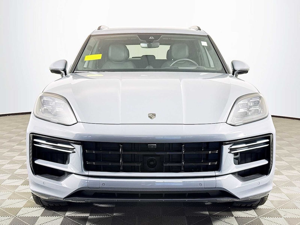 Used 2025 Porsche Cayenne Turbo E-Hybrid SUV