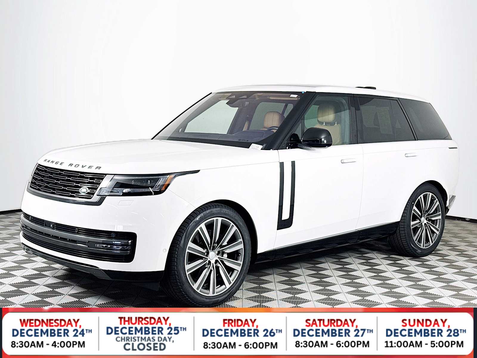 2023 Land Rover Range Rover SE's photo