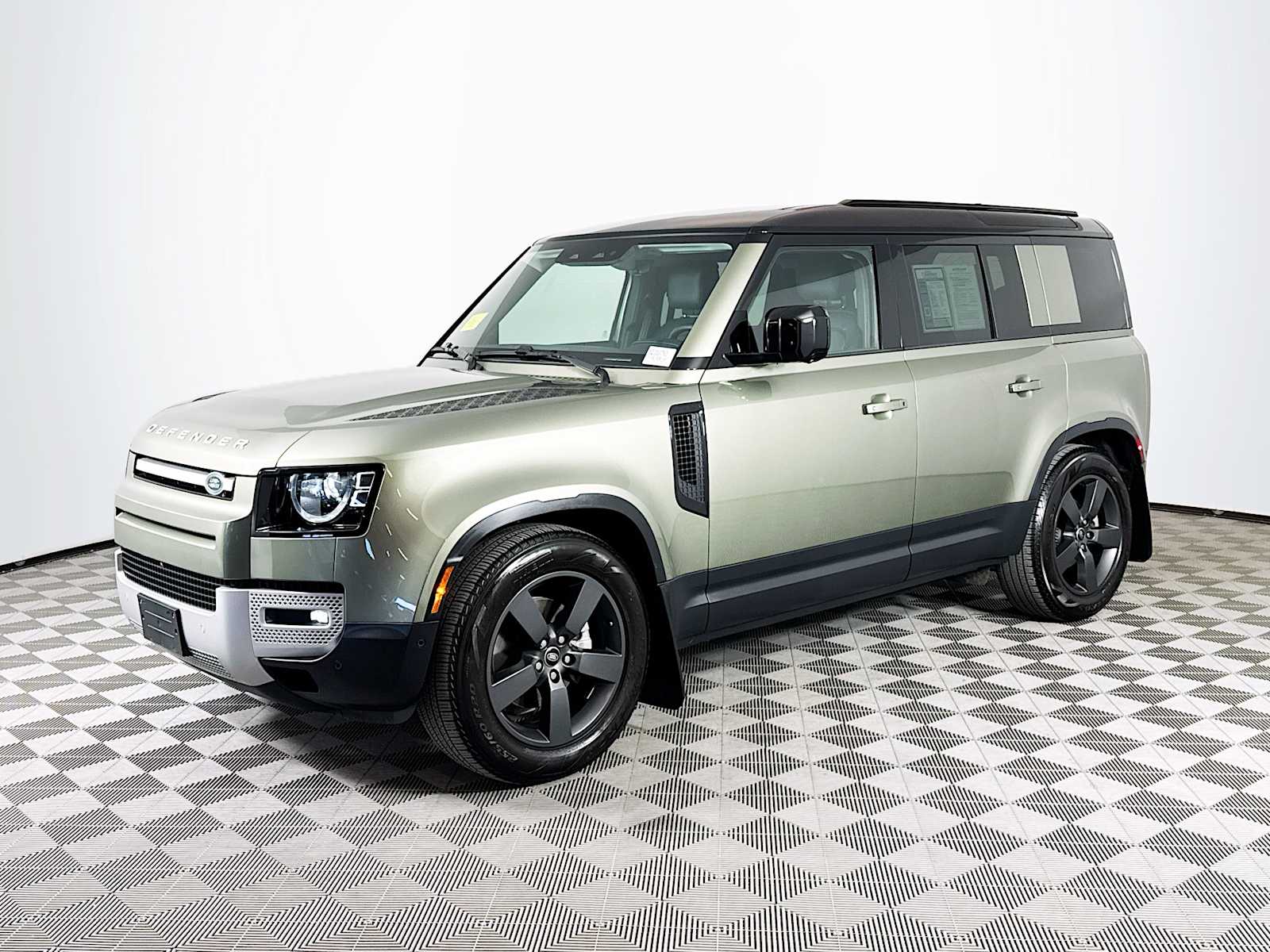 2025 Land Rover Defender 110 P300 S AWD