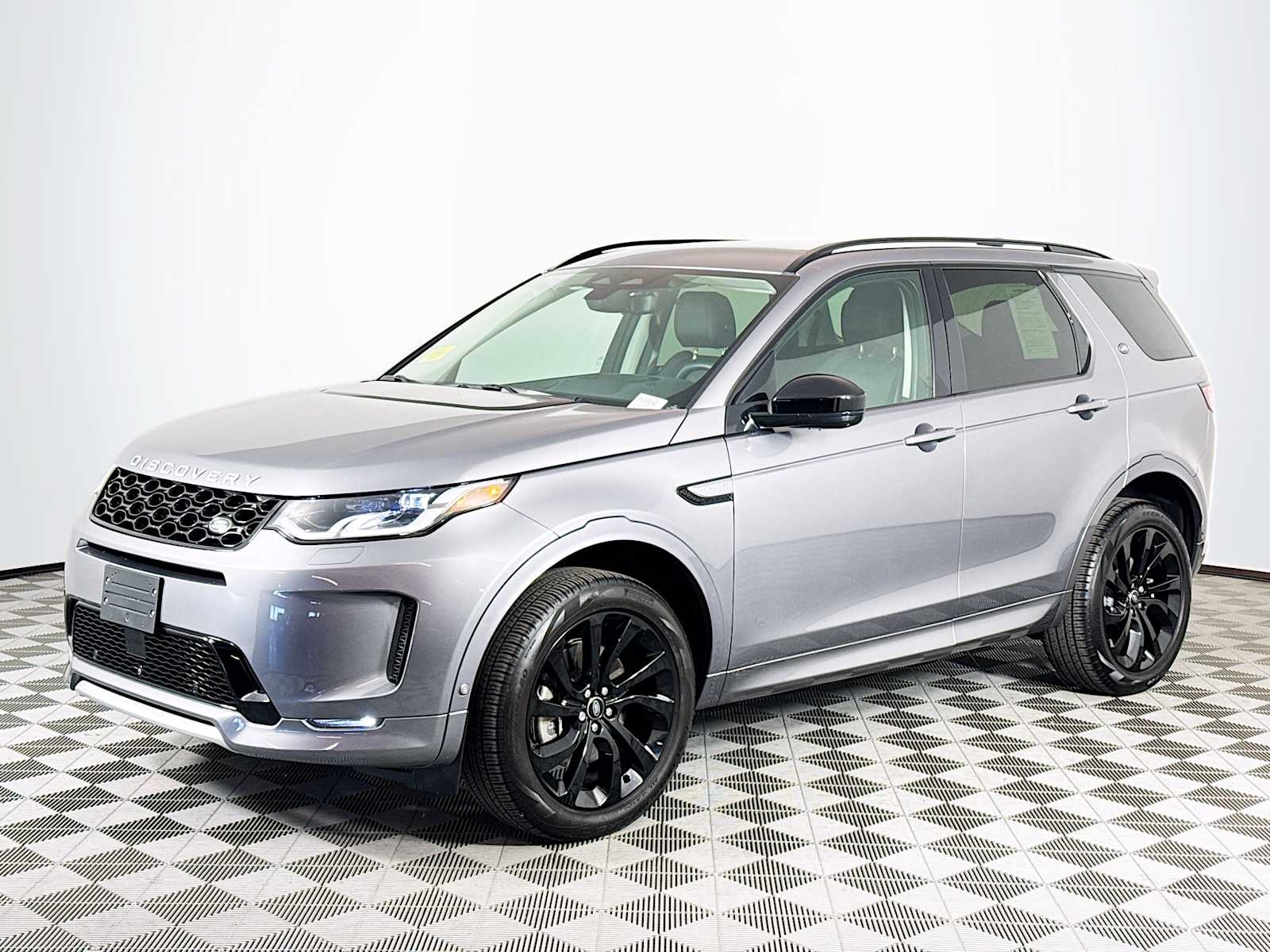 2025 Land Rover Discovery Sport S