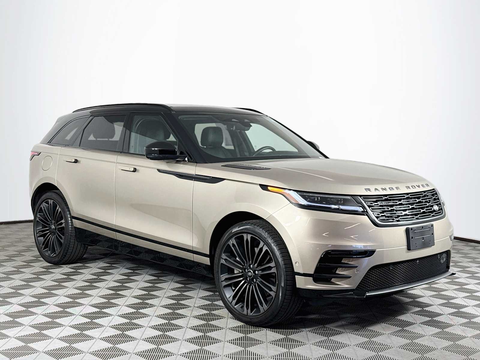 Certified 2026 Land Rover Range Rover Velar Dynamic SE SUV