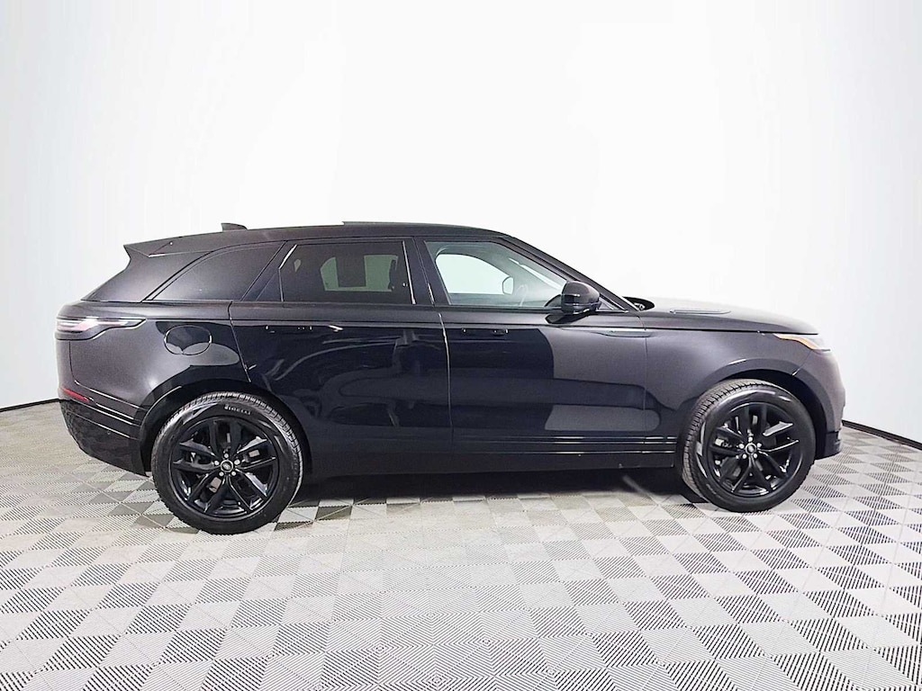 Used 2026 Land Rover Range Rover Velar Dynamic SE SUV
