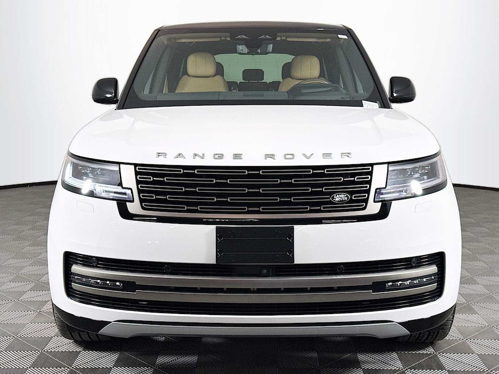 Used 2025 Land Rover Range Rover SE SUV