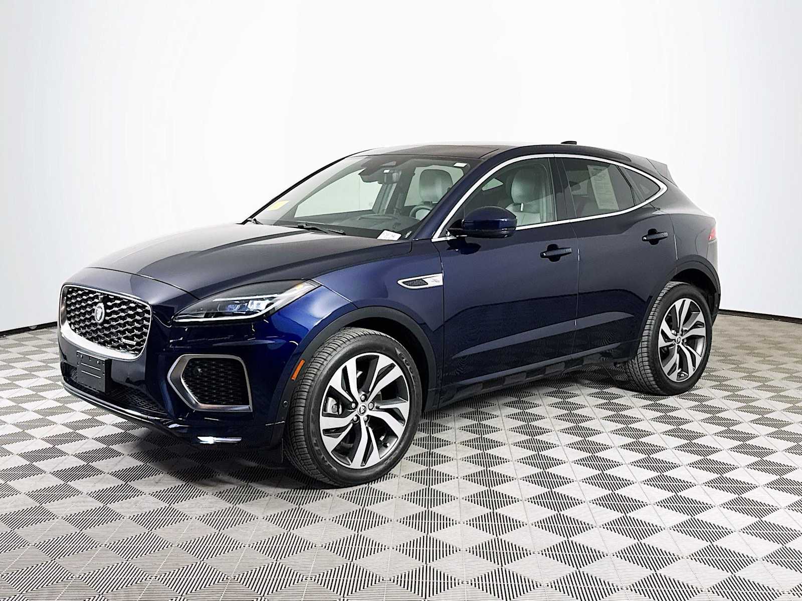 2024 Jaguar E-PACE P250 R-Dynamic SE AWD