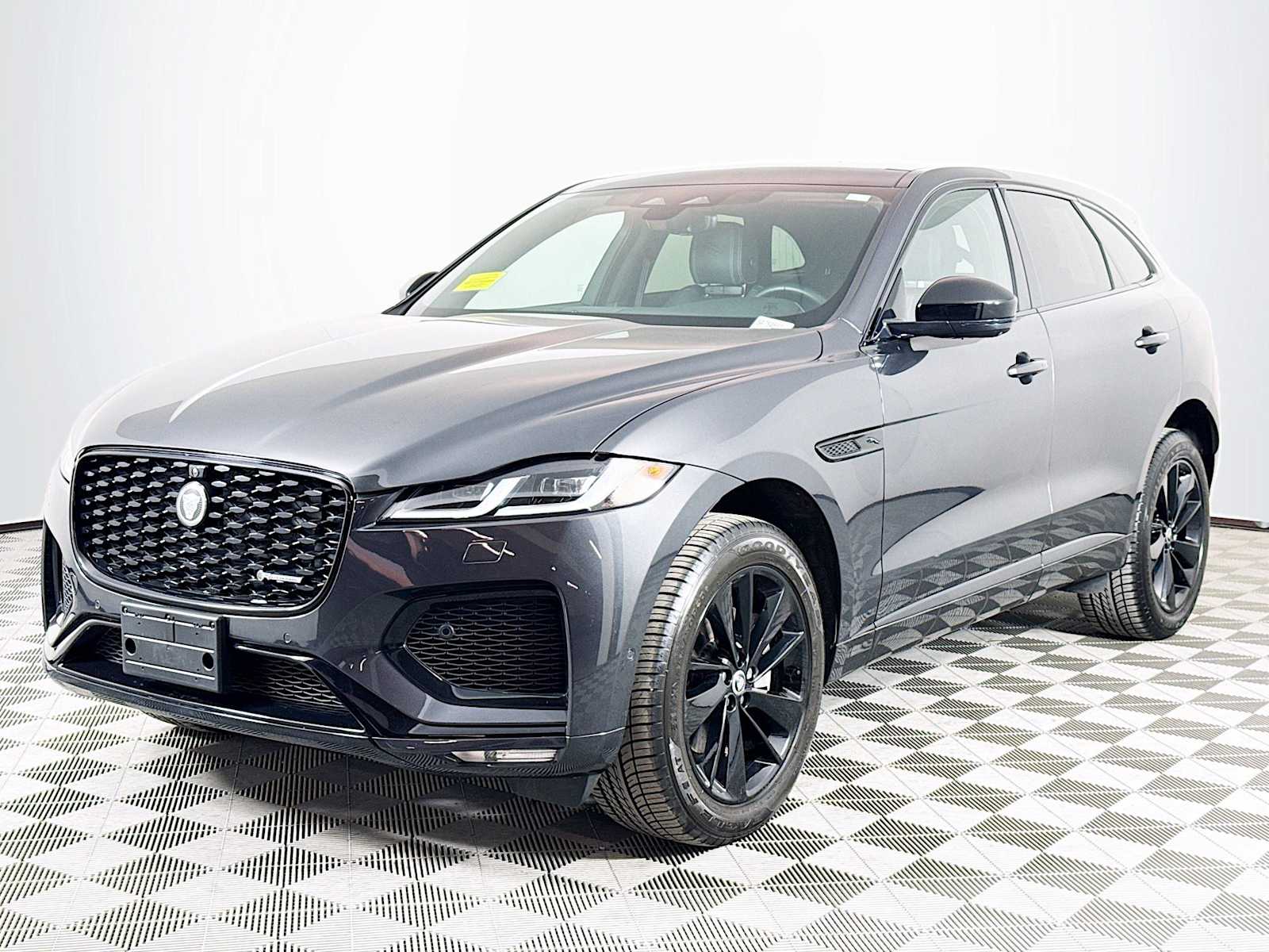 2025 Jaguar F-PACE P250 R-Dynamic S AWD