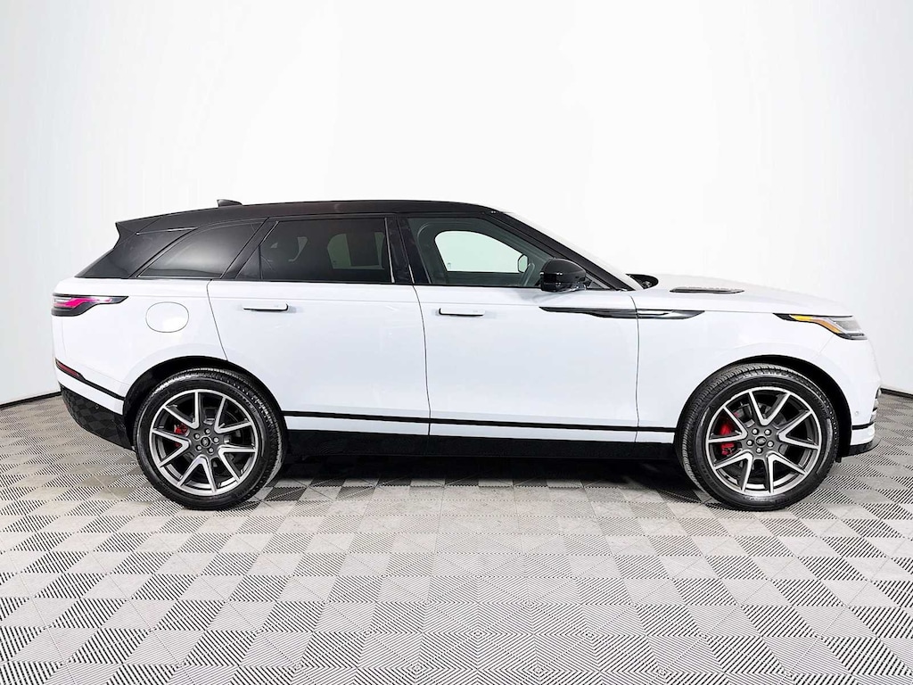 Used 2025 Land Rover Range Rover Velar Dynamic SE SUV