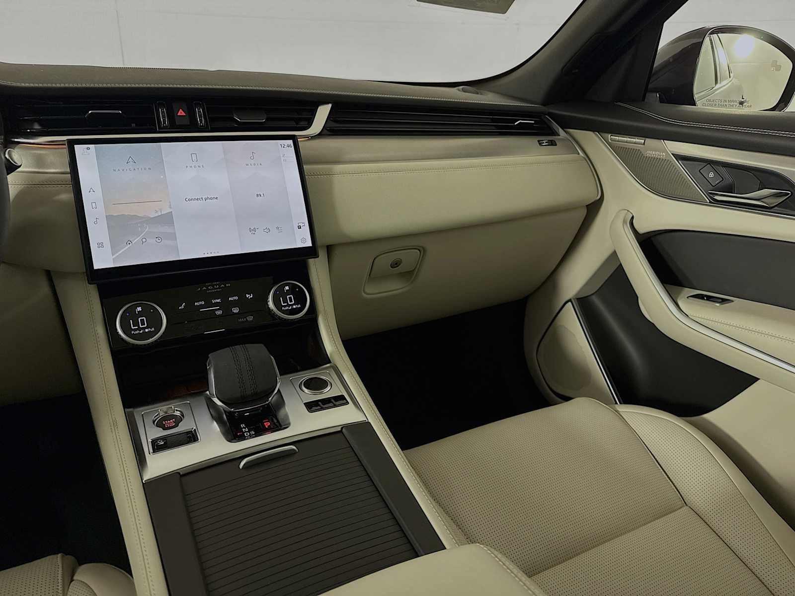 2026 Jaguar F-Pace R-Dynamic S - Photo 23