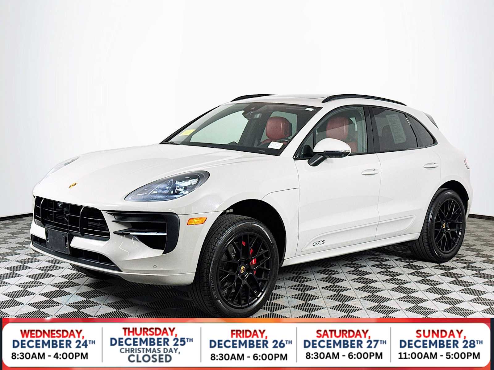 2021 Porsche Macan GTS's photo